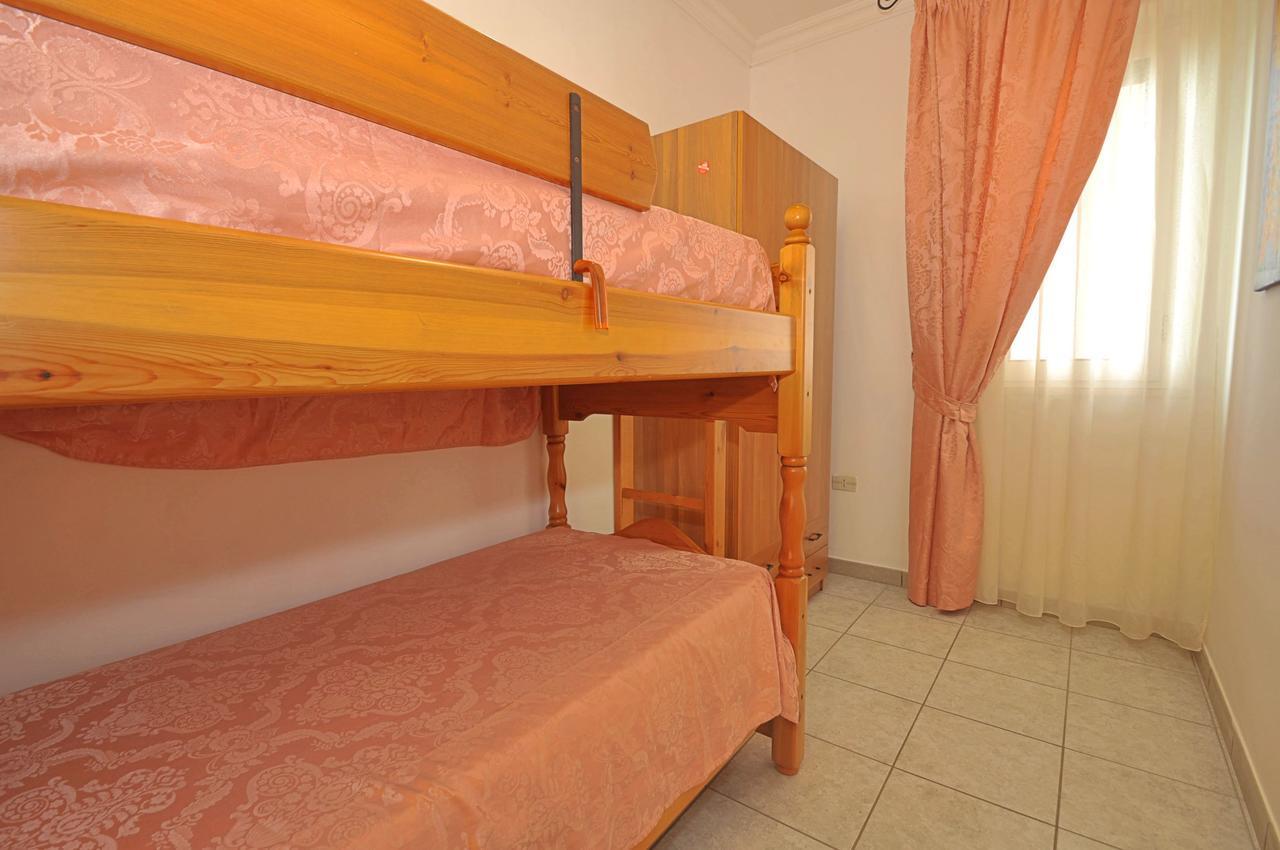 Residence Mezzaluna Каровиньо Экстерьер фото