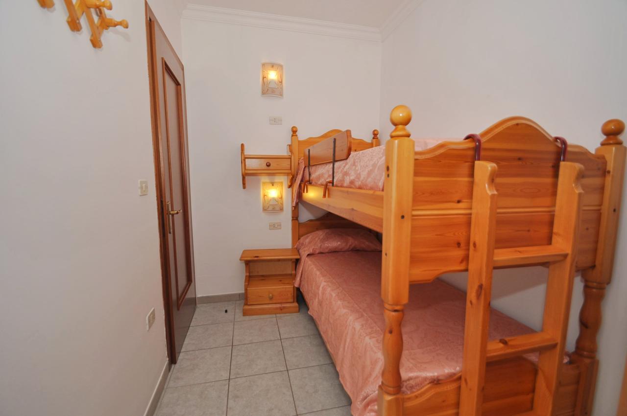 Residence Mezzaluna Каровиньо Экстерьер фото