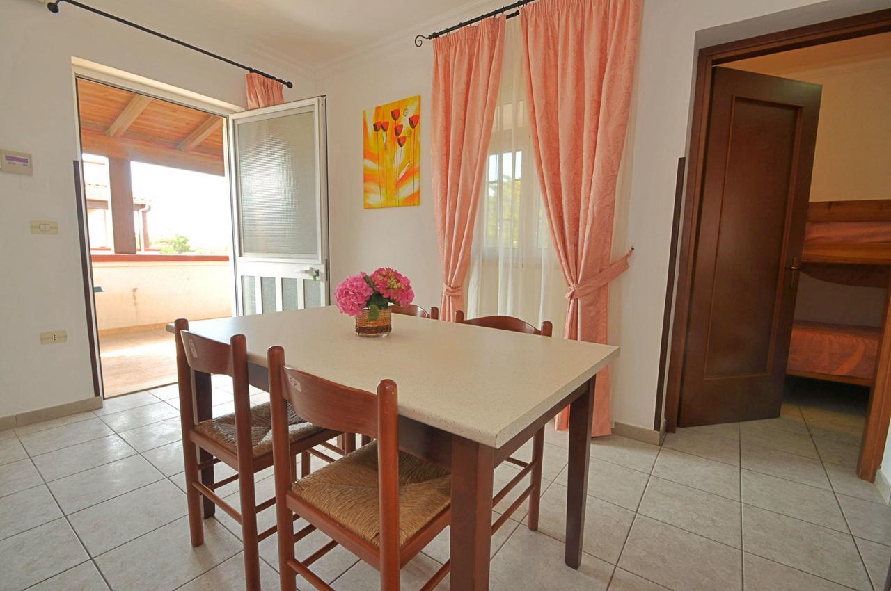 Residence Mezzaluna Каровиньо Экстерьер фото